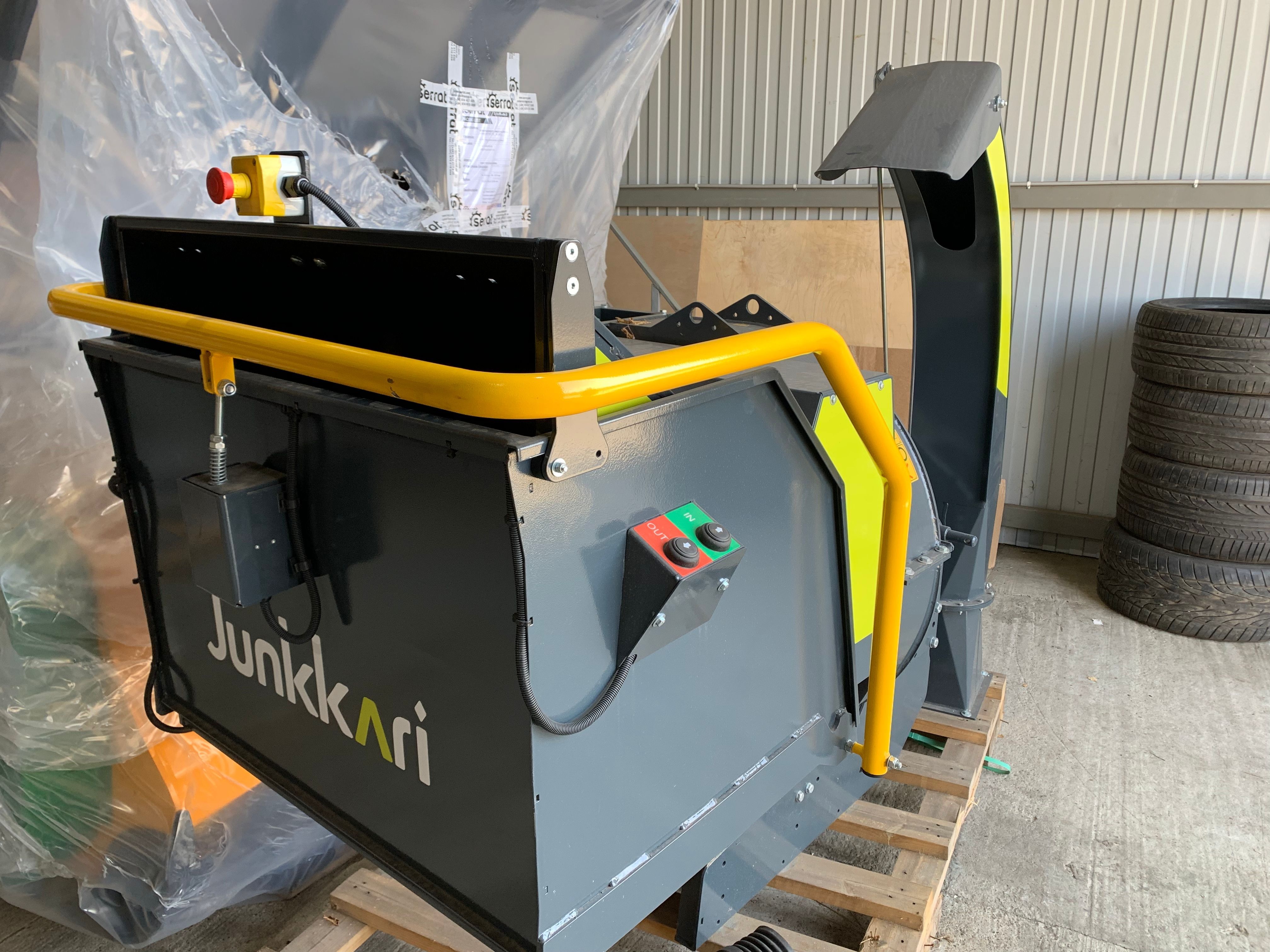 Измельчитель веток Junkkari (Юнкари) тракторный 262G