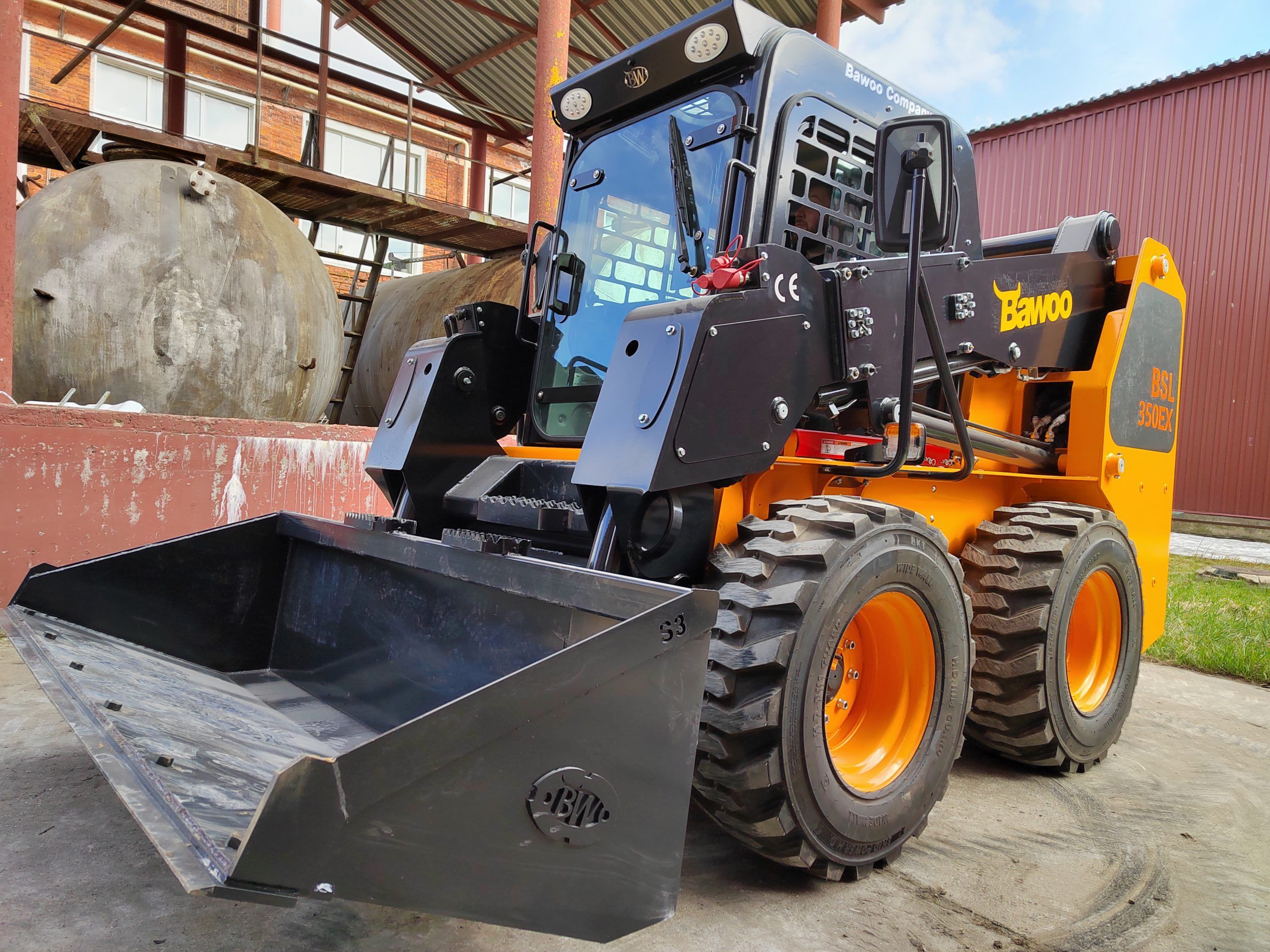 Мини-погрузчик Bawoo BSL350EX