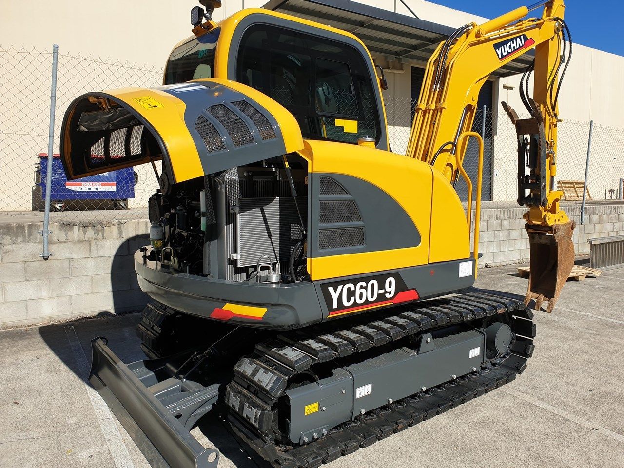 Мини-экскаватор Yuchai YC 60-9