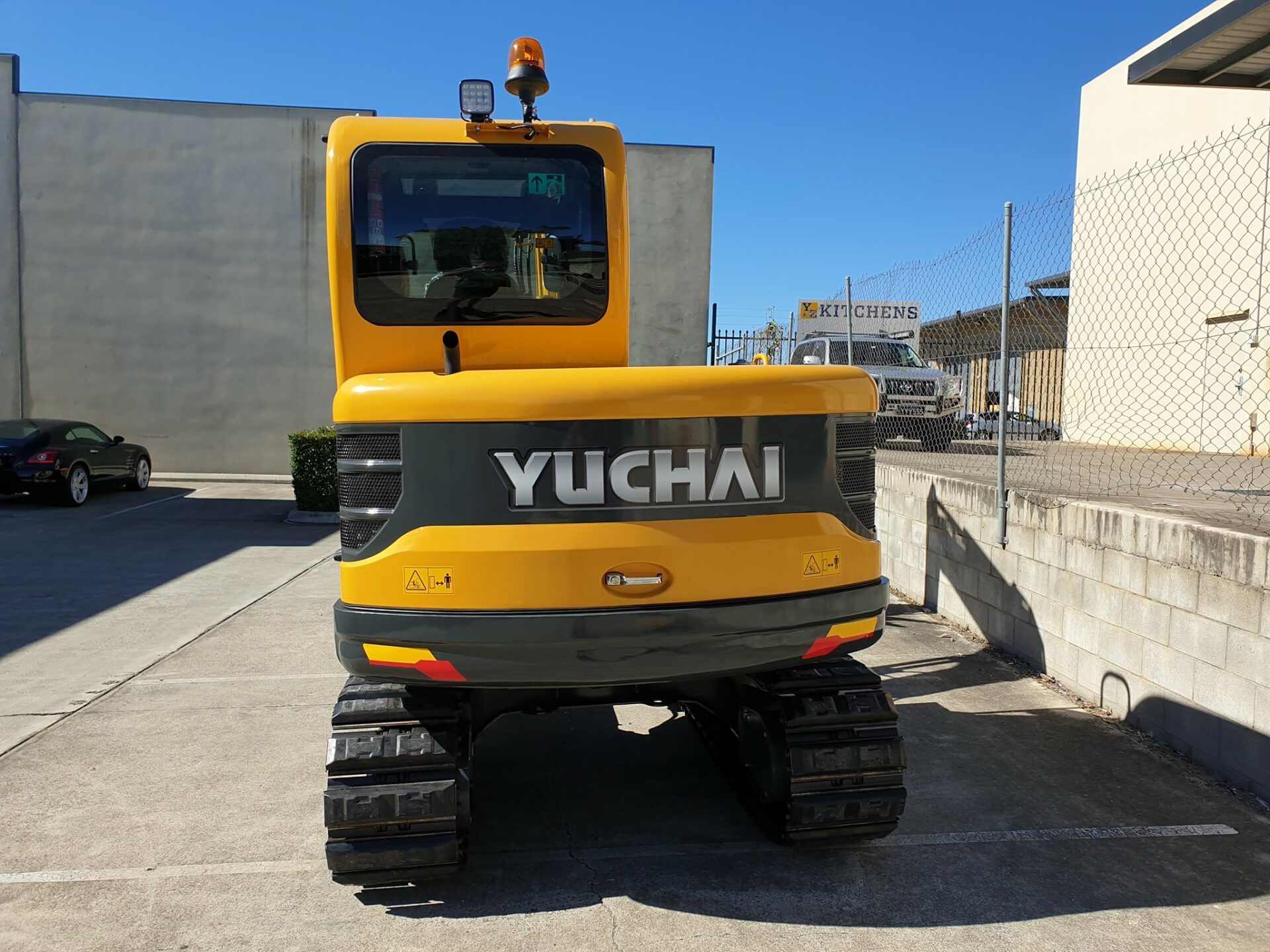 Мини-экскаватор Yuchai YC 60-9