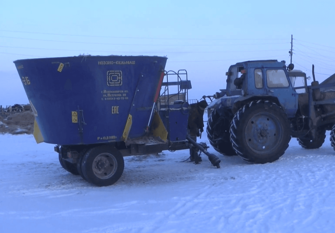 Кормораздатчик 7m3