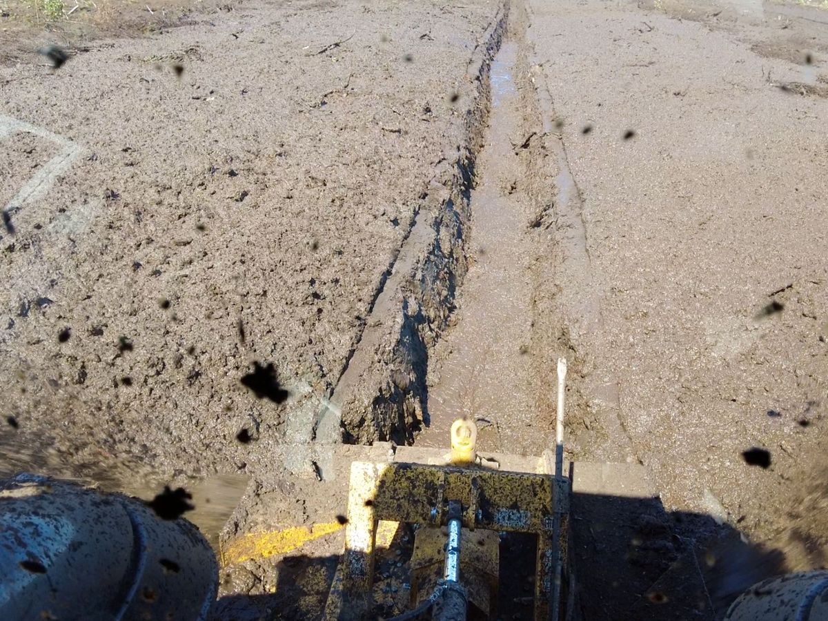 Траншеекопатель (Канавокопатель шнековый)