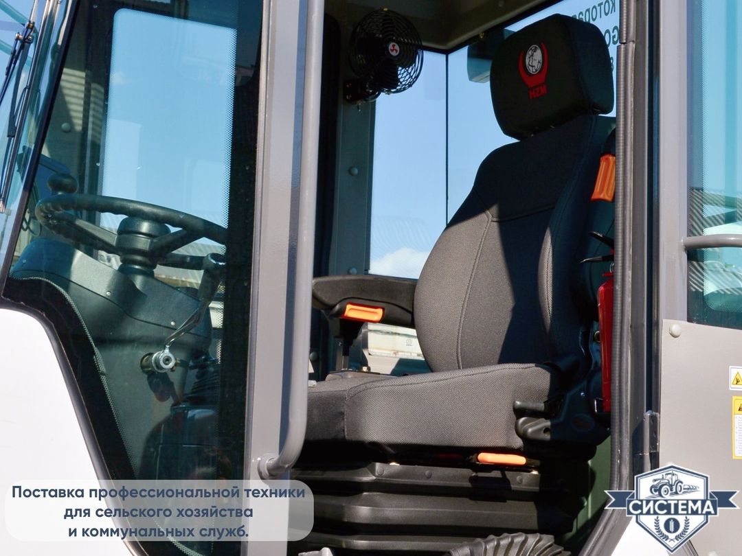 Фронтальный погрузчик GoodWork LX260F