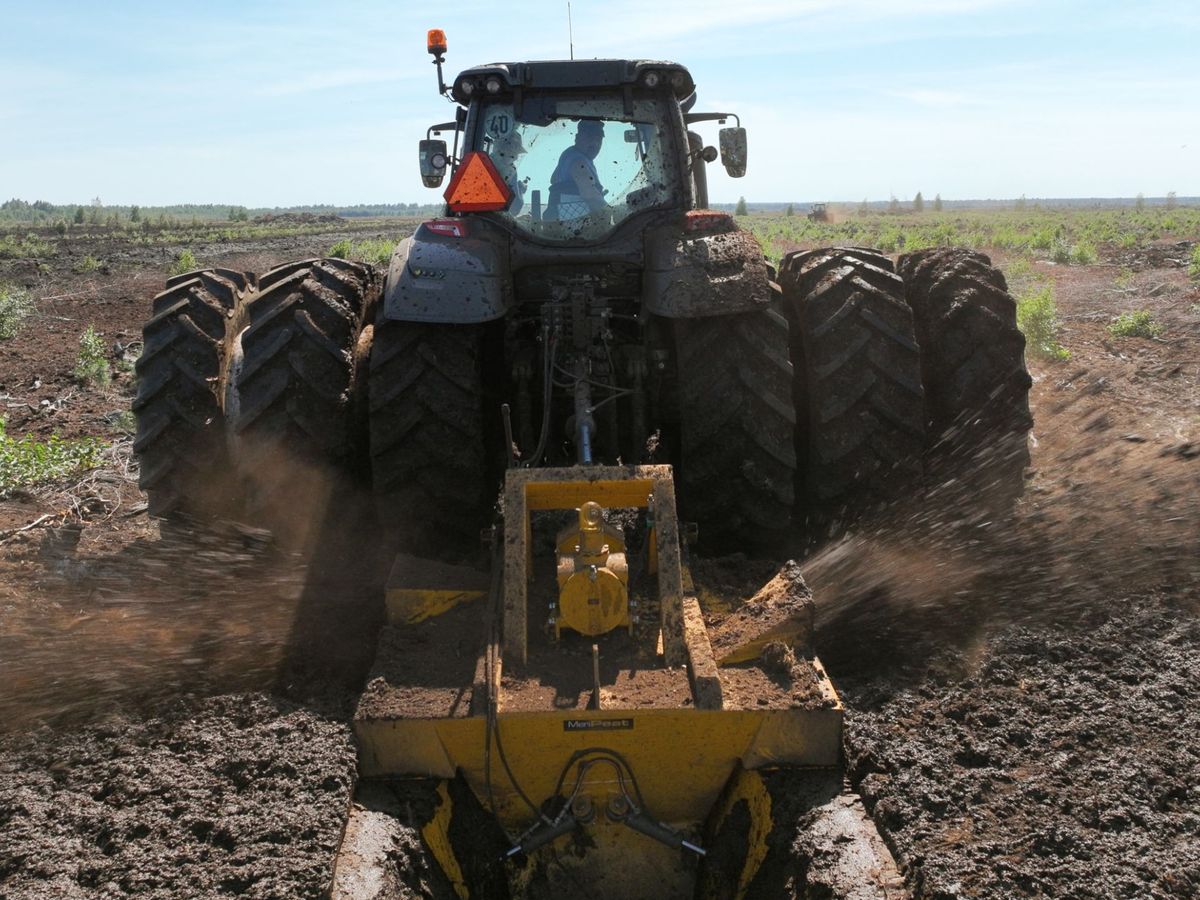 Траншеекопатель (Канавокопатель шнековый)