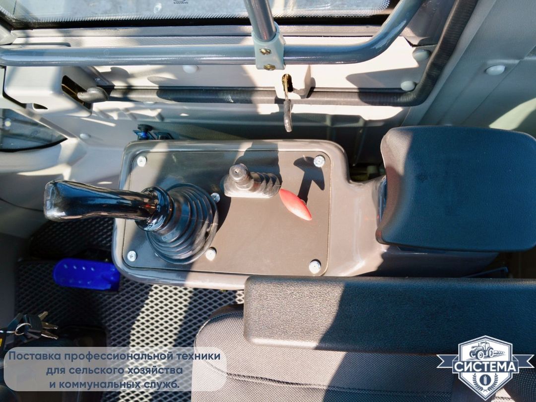 Фронтальный погрузчик GoodWork LX260F