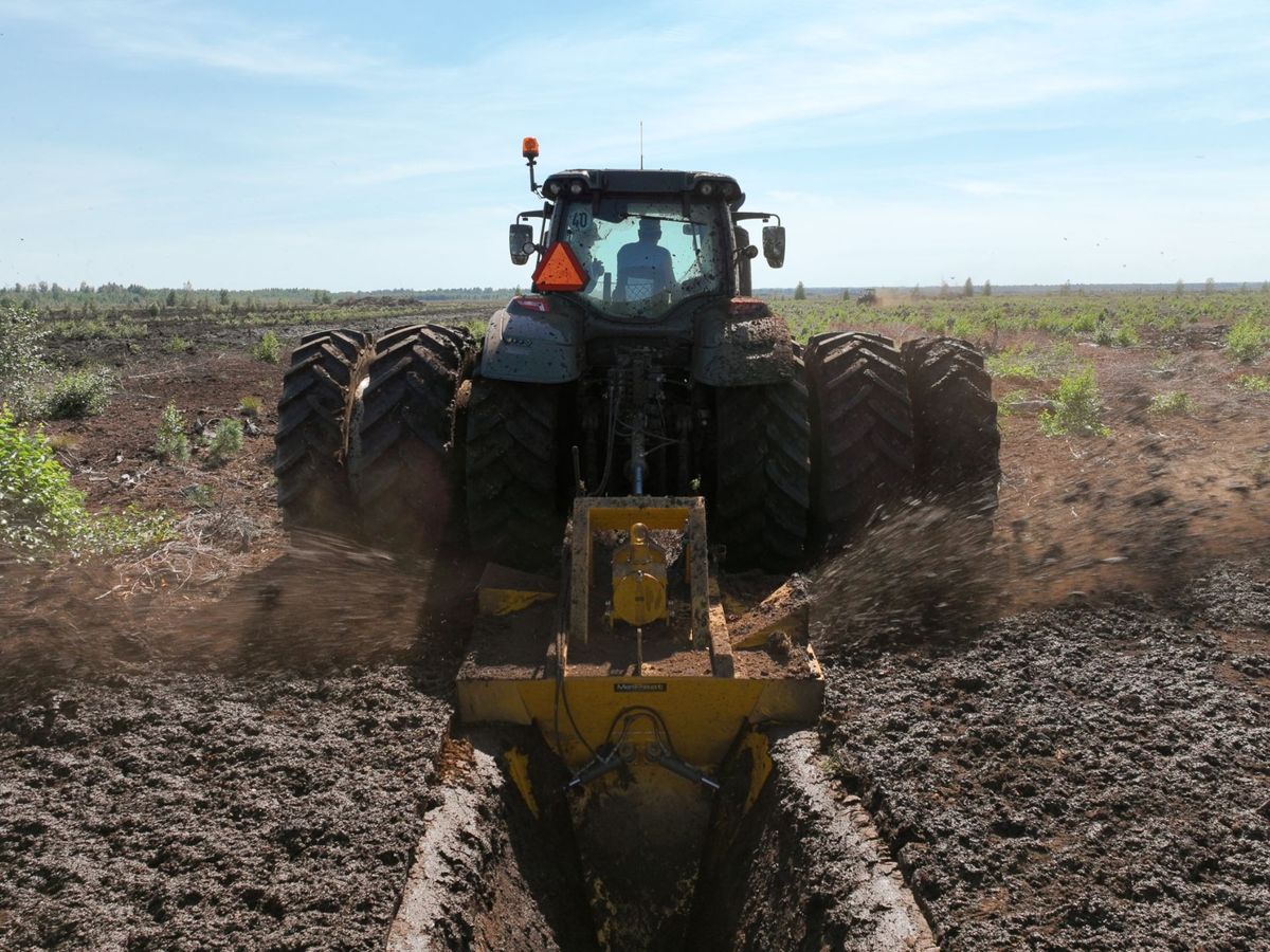 Траншеекопатель (Канавокопатель шнековый)