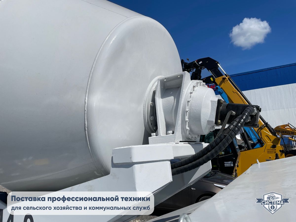 Самоходный бетоносмеситель 12 кубов в час