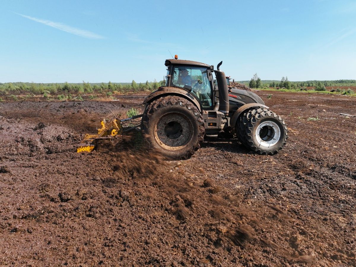 Траншеекопатель (Канавокопатель шнековый)