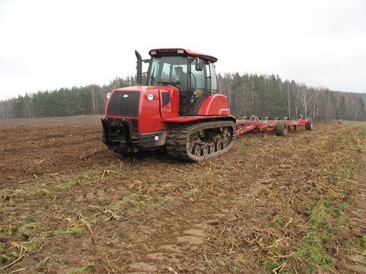 Гусеничный трактор МТЗ-2103 (200л.с.)