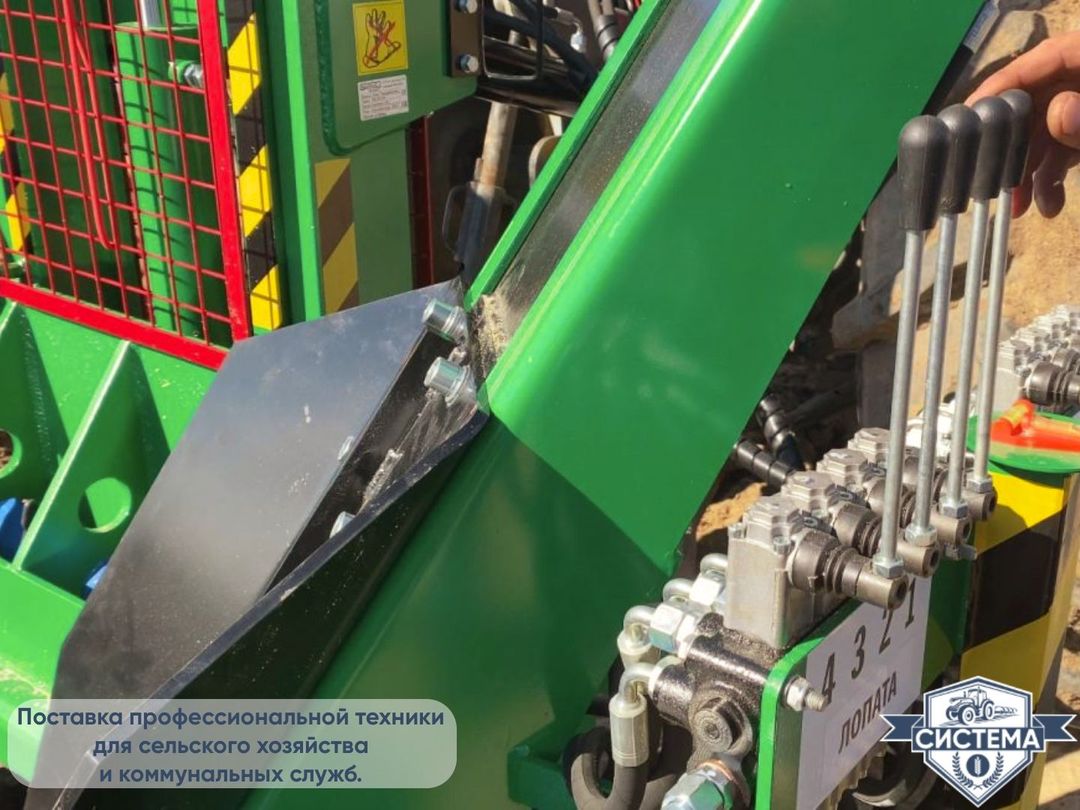 Пересадчик деревьев Bystron (тракторный)