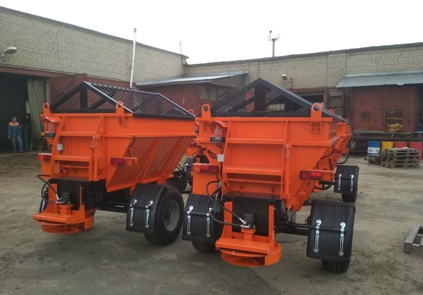 Пескоразбрасыватель прицепной ПРК 2м3