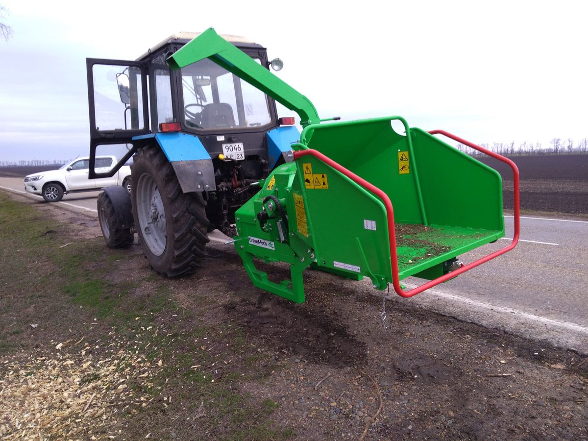 Измельчитель веток GreenMech 220 TMP