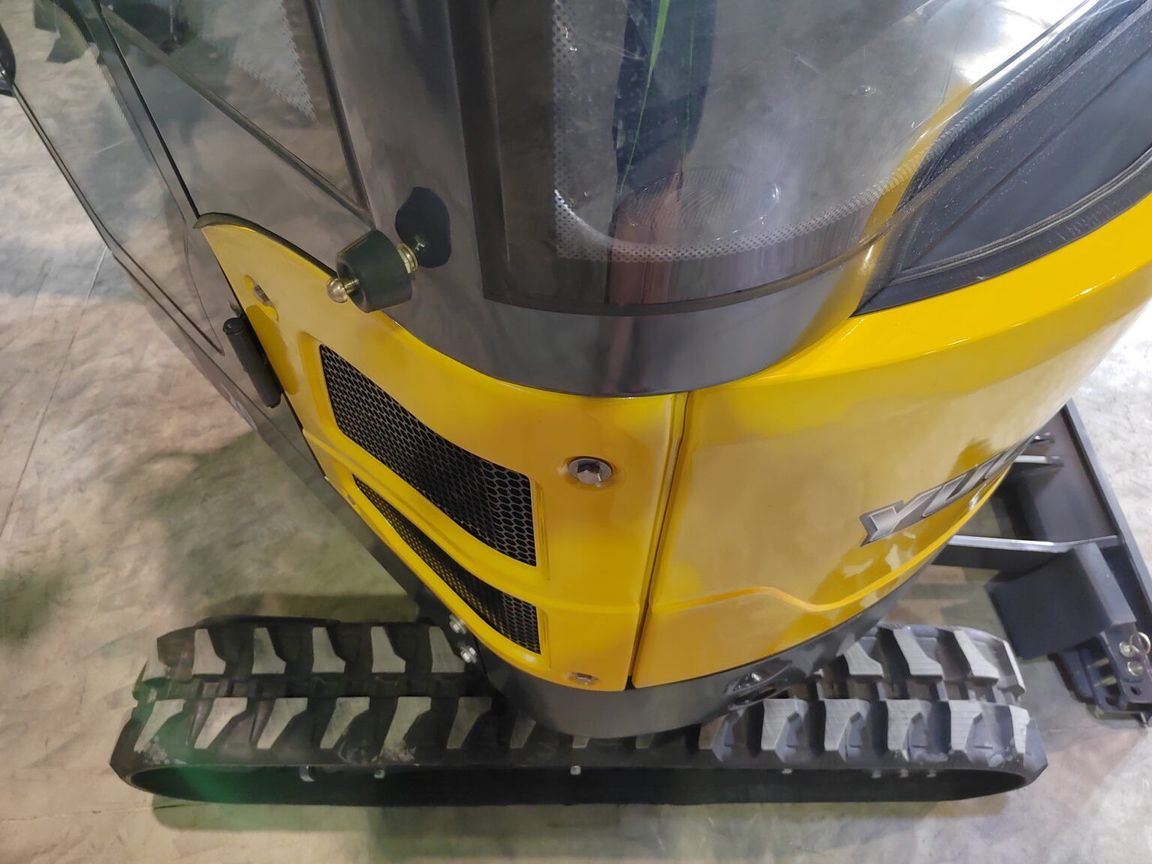 Мини-экскаватор Yuchai YC 20SR