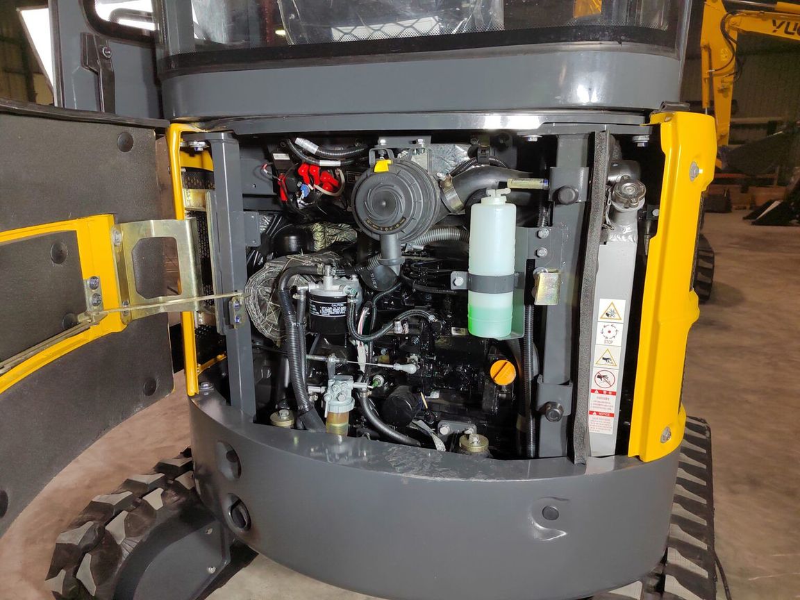 Мини-экскаватор Yuchai YC 20SR