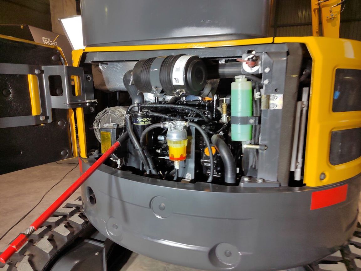 Мини-экскаватор Yuchai YC 35SR