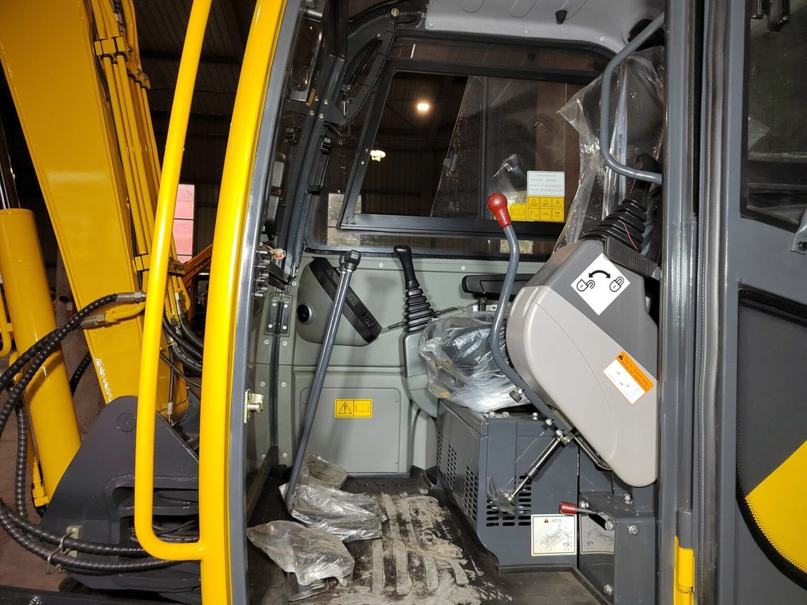 Мини-экскаватор Yuchai YC 55-8