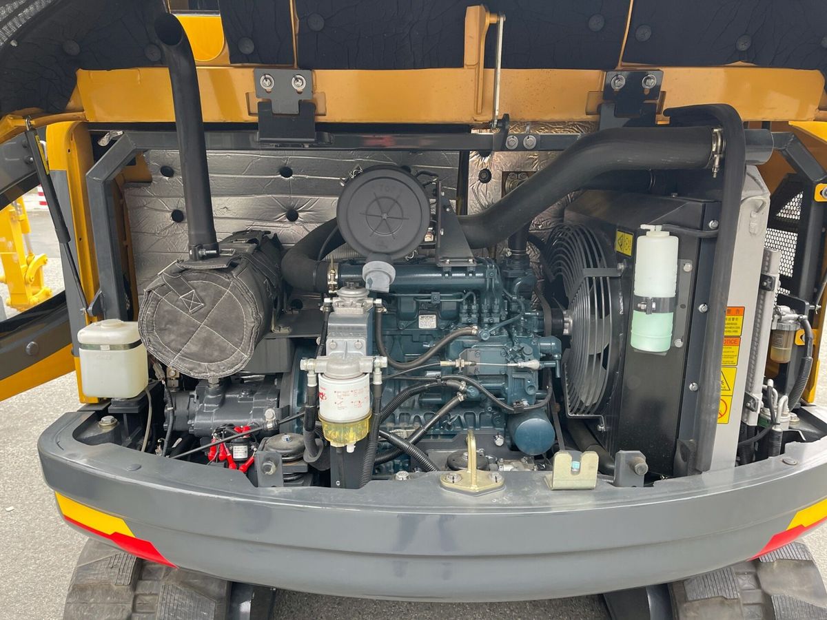 Мини-экскаватор Yuchai YC 60-9