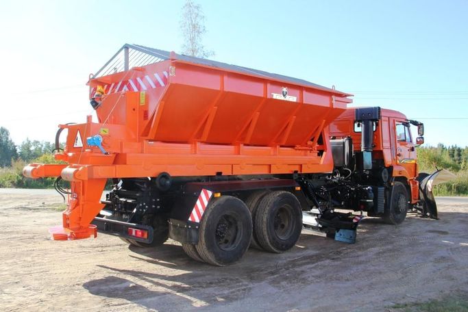 Пескоразбрасыватель на шасси 6м3 камаз газ