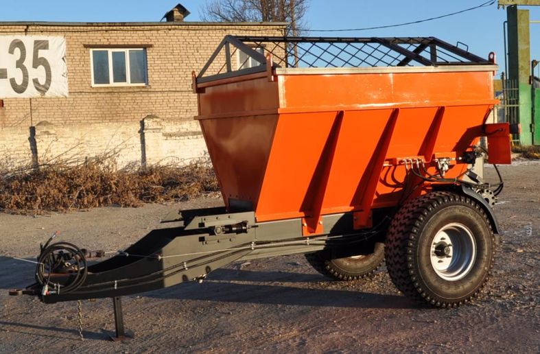 Пескоразбрасыватель прицепной ПРК 2м3