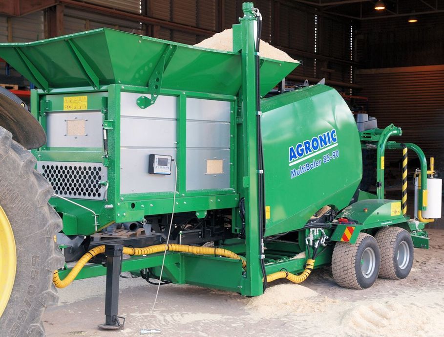 Пресс-упаковщик силоса и корма (пресс-обмотчик)